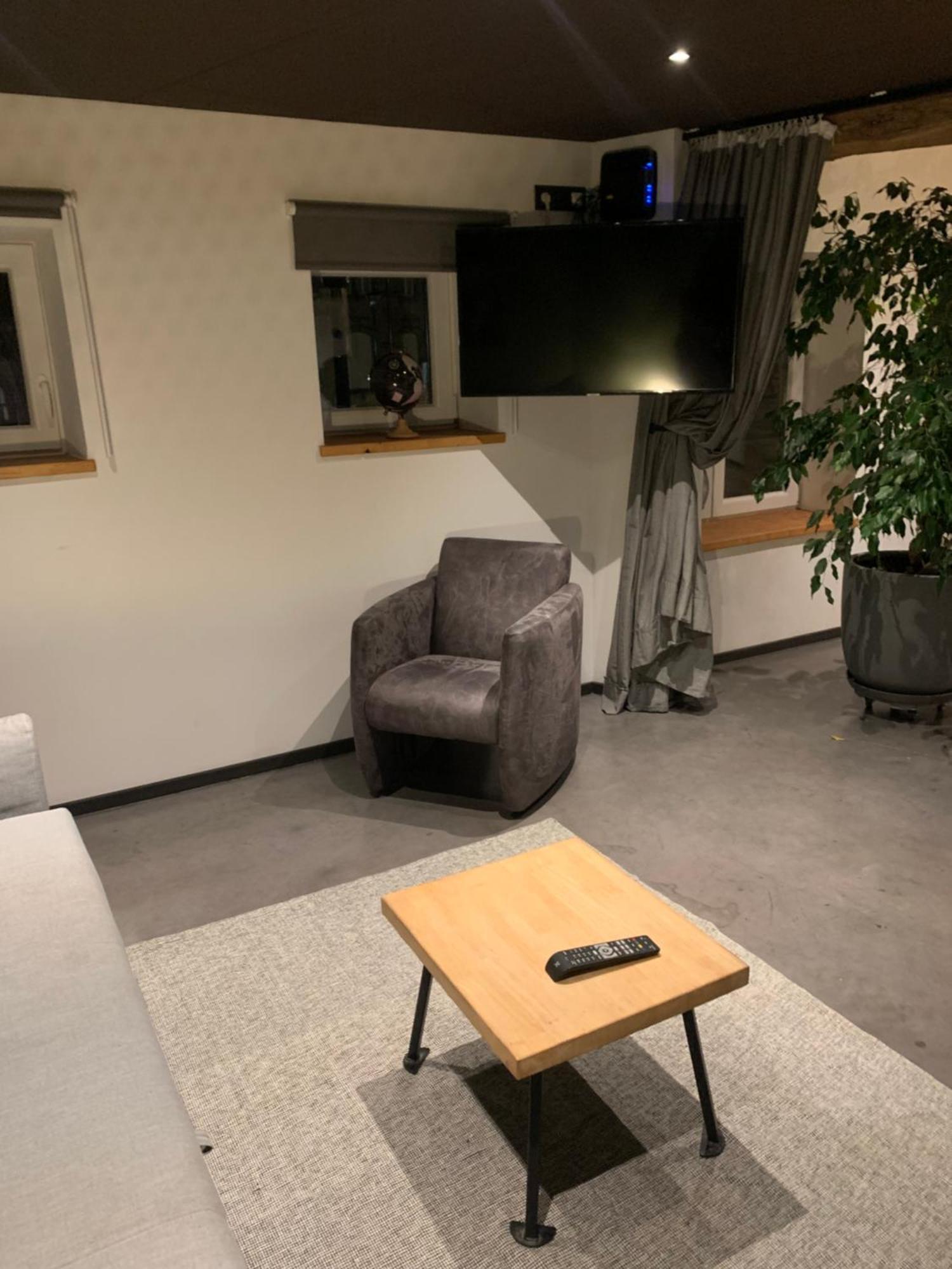Froissart Loft Et Studio Chimay Exterior foto